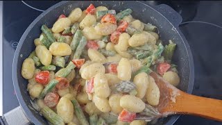 Perfect Asparagus and Gnocchi one pot dish/ so simple and easy