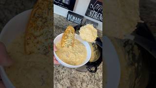 Crockpot Broccoli Cheddar Soup #easyrecipe