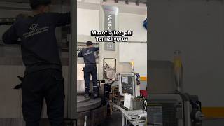 Tezgahımızı döküm pisliğinde arındırıyoruz ￼👨🏻‍🔧🎬 #dişli #makina #temizlik  #diktorna #döküm