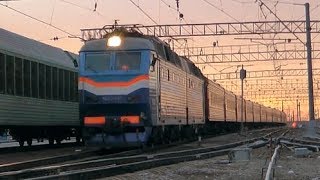 ЧС7-031 с поездом №10 «Троянда Донбасу» Донецк - Москва