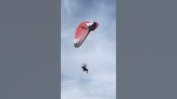 Power Paraglider 😳 at the beach 🏖 #shorts #beach #Powerparaglider #ohno #paramotor ￼