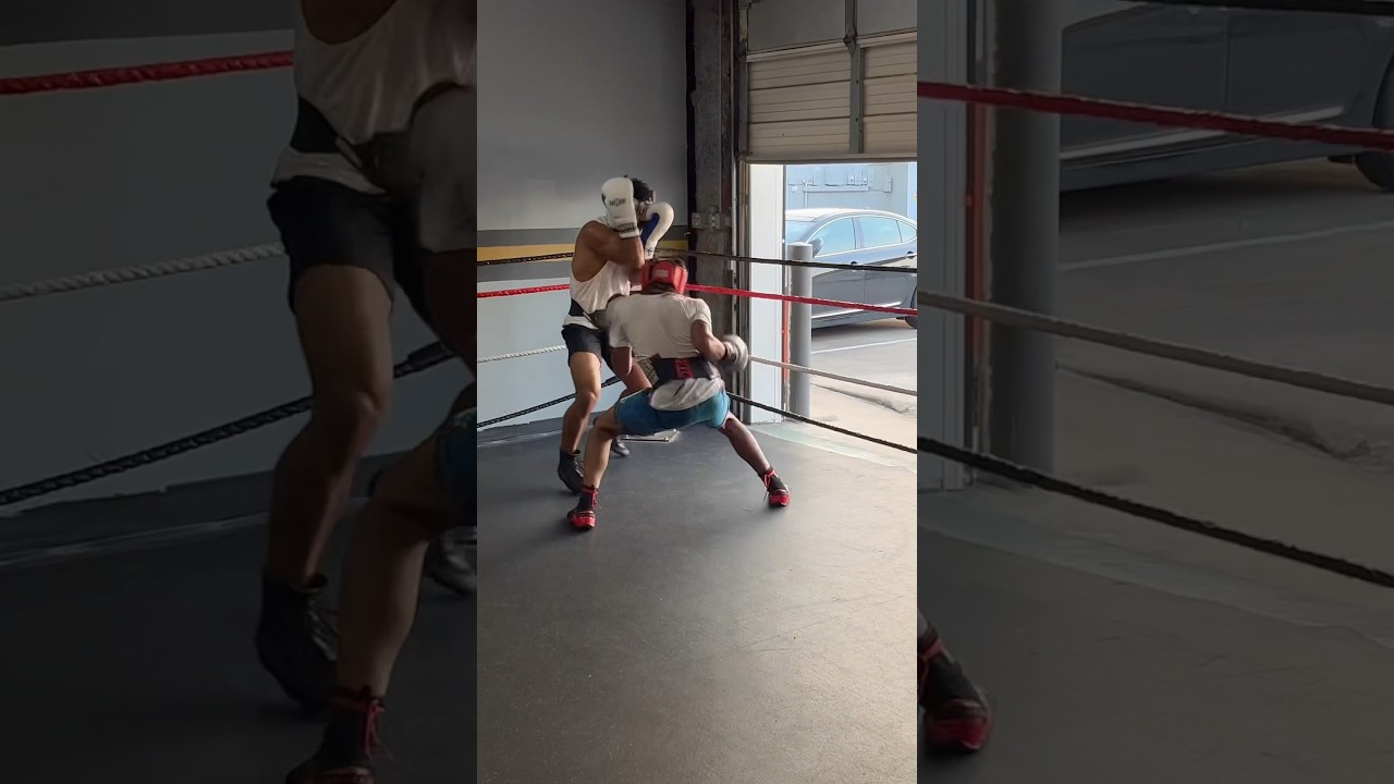 PHILIPPINE BOXER VS UNDEFEATED AMATEUR BOXER..*gone wrong!!