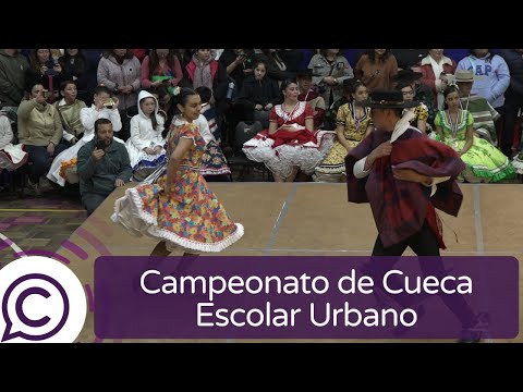 Estudiantes brillaron en campeonato escolar de cueca urbano