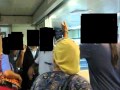 תיעוד של כמעט מכות בין מאבטח למבקר בכניסה לבית חולים תיעוד של כמעט מכות בין מאבטח למבקר בכניסה לבית חולים