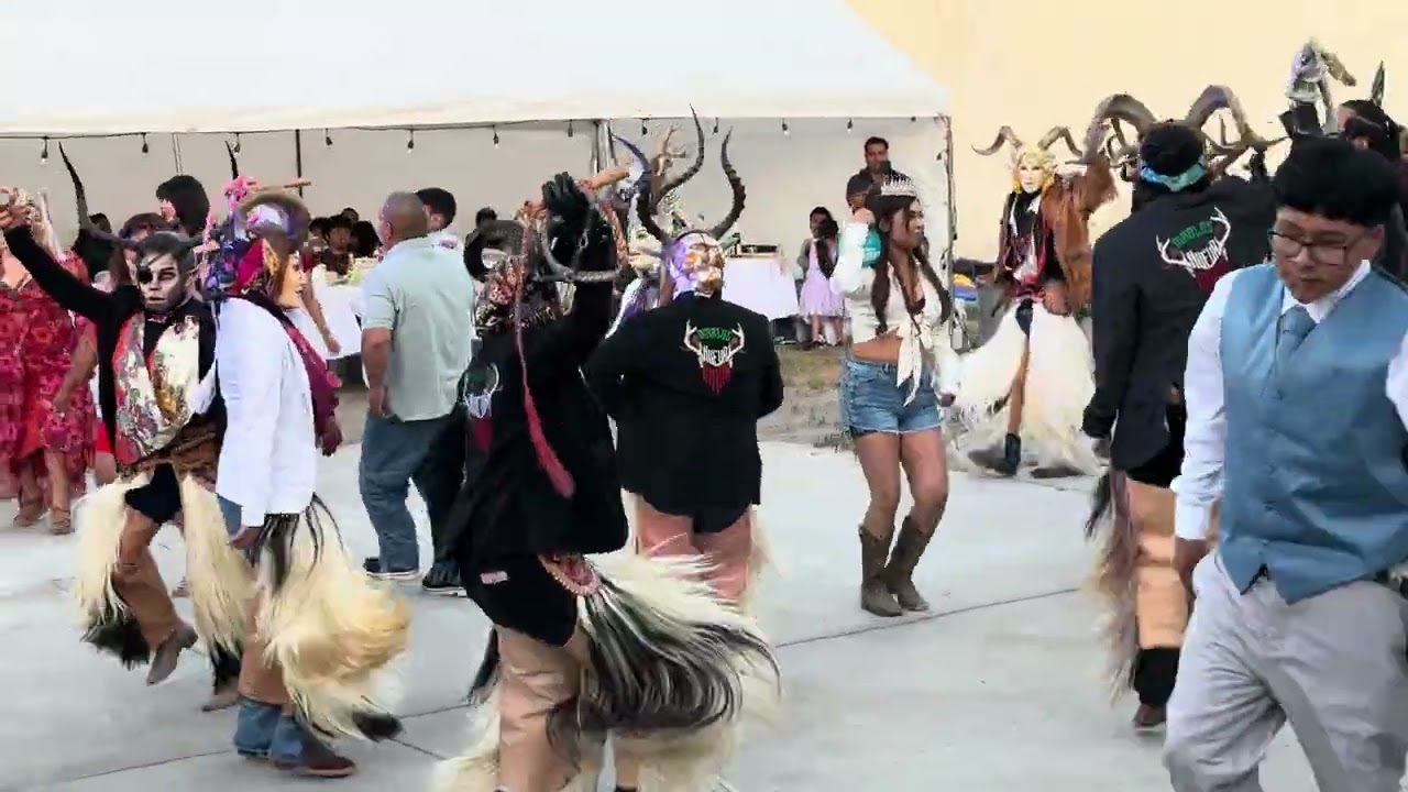 Diablos Nueva Union y Banda Recuerdo En Una Quinceañera