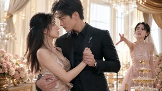 Betrayed Housewife Framed by Cheating Husband, 3 Brothers and CEO Expose Fake Heiress