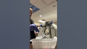 loading the CT injector #CTtechnologist #radiology