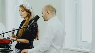 Video thumbnail of "Sorin si Daniela Piu - Cand te apasa ingrijorarea | Lyrics"