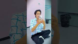 Look 👀what this girl is 🥰doing on her mobile #funny #tiktok #shorts #magic