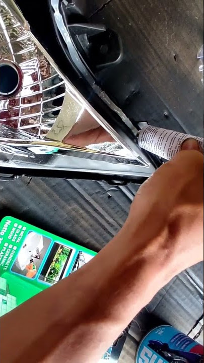 wajip lim silikon untuk reflektor imitasi agar air gak bisa masuk dan lampu gak gampang mati
