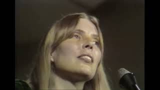 Joni Mitchell - Both Sides Now (rare live performance 1969) Resimi