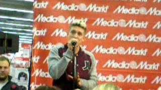 E.M.D. - Alone, live @ MediaMarkt, Västerås