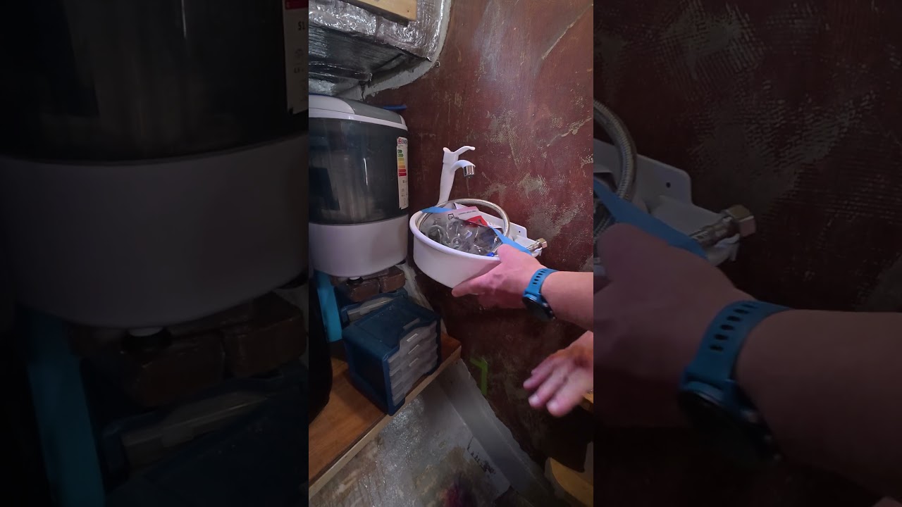 ⁣Final plans for the heads. Day 73 until to launch at day 0 #BoatRefit #DIY #Challenge #ElectricBoat