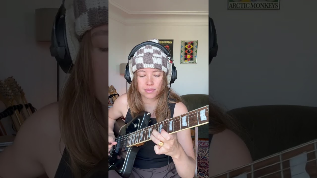 One-Take, Auto-Synced Guitar Recording | Moises Video Recording ft. Valentine Morell