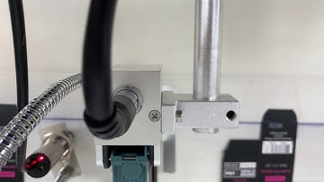 Meenjet MX1 Printer Coding White Ink on Black Retail Cartons