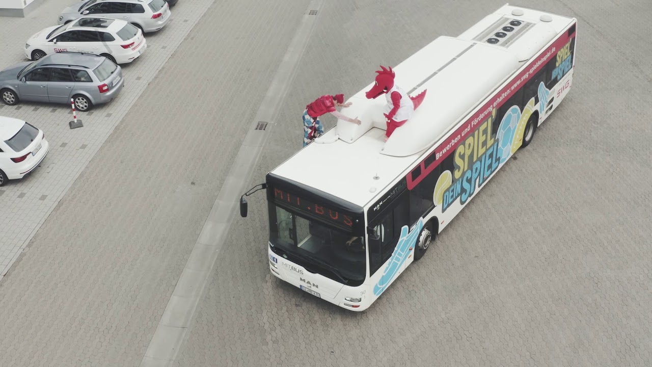 Fabius geht auf Entdeckertour, heute der Erdgasbus