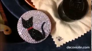 クロネコ松脂デコ（スワロフスキー）Rosin Millant Derouxswarovski