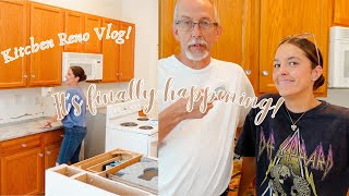 Vlog | NEW Exciting Projects! Kitchen Reno!
