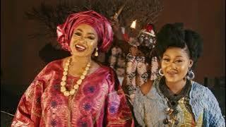 SAFI DIABATÉ FEAT OUMOU SANGARÉ - BARIKA 🎬 (Clip Video Officiel)