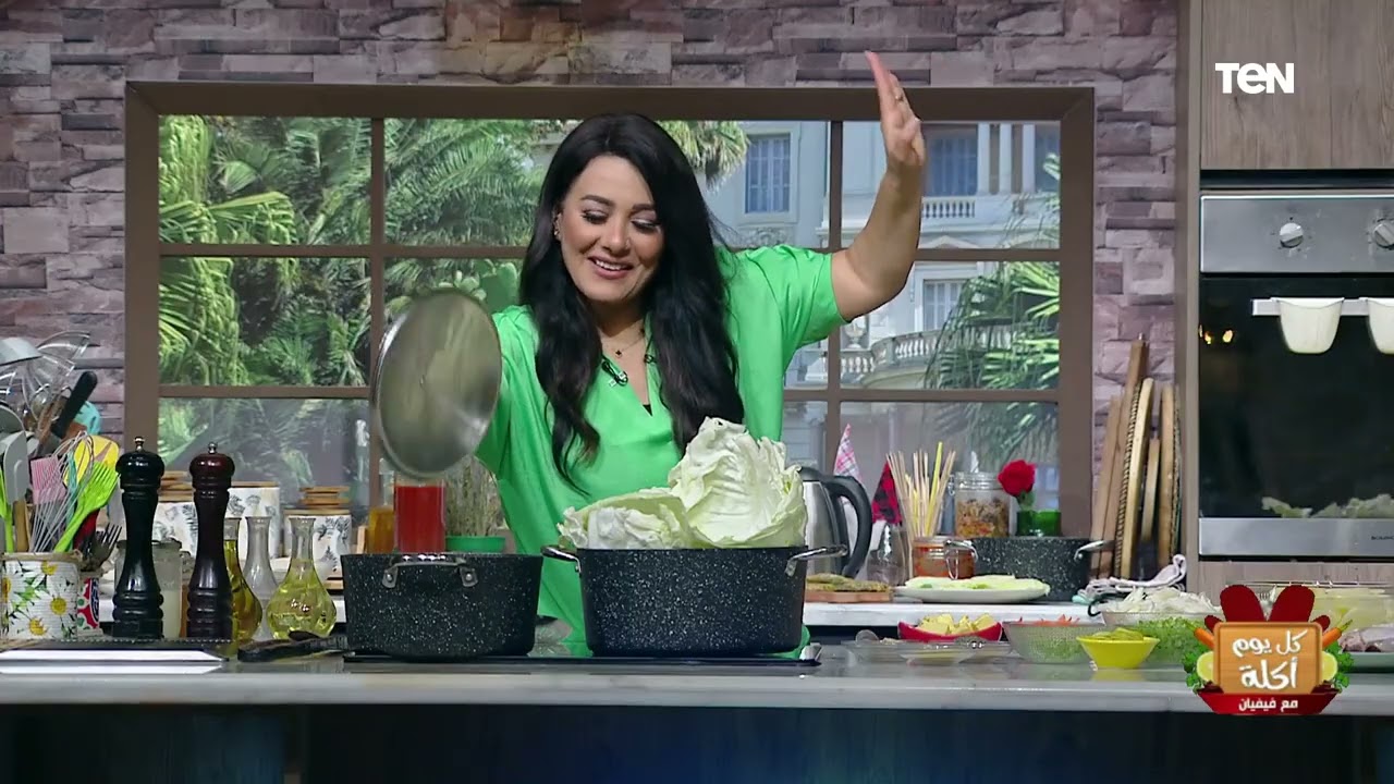 طريقة عمل محشي الكرنب مع الشيف فيفيان فريد