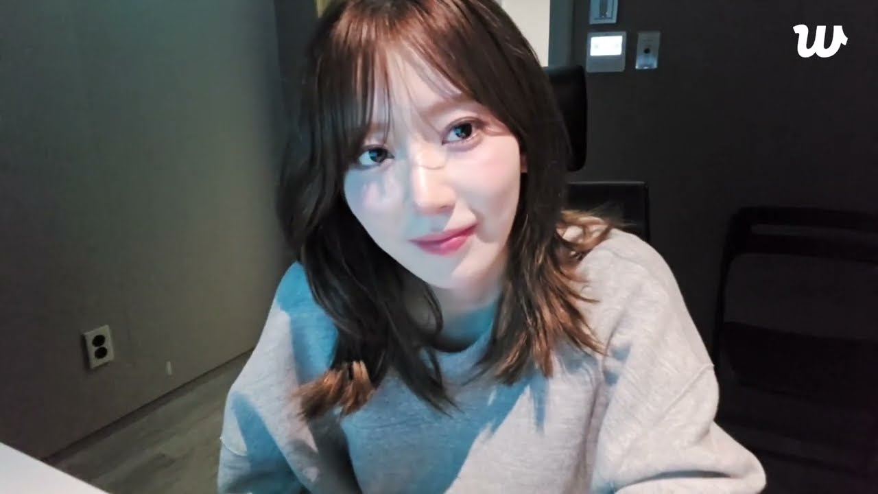 (ENG sub) 🌸🌸宮脇咲良 Sakura Live 'Kkura Live ♡ / 꾸라이브 ♡'  weverse 240525