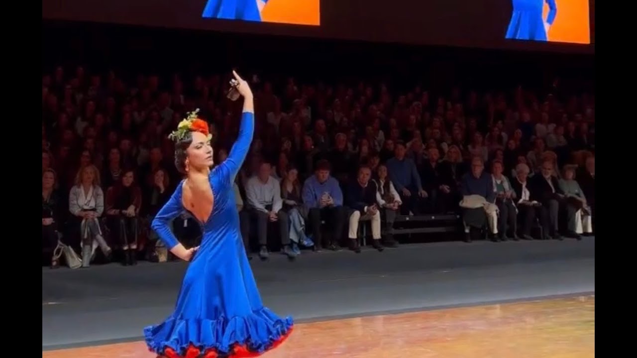 Escuela Bolera en SIMOF Sevilla 2024 - Colección 'SEMPITERNO' de Maricruz&Montecarlo