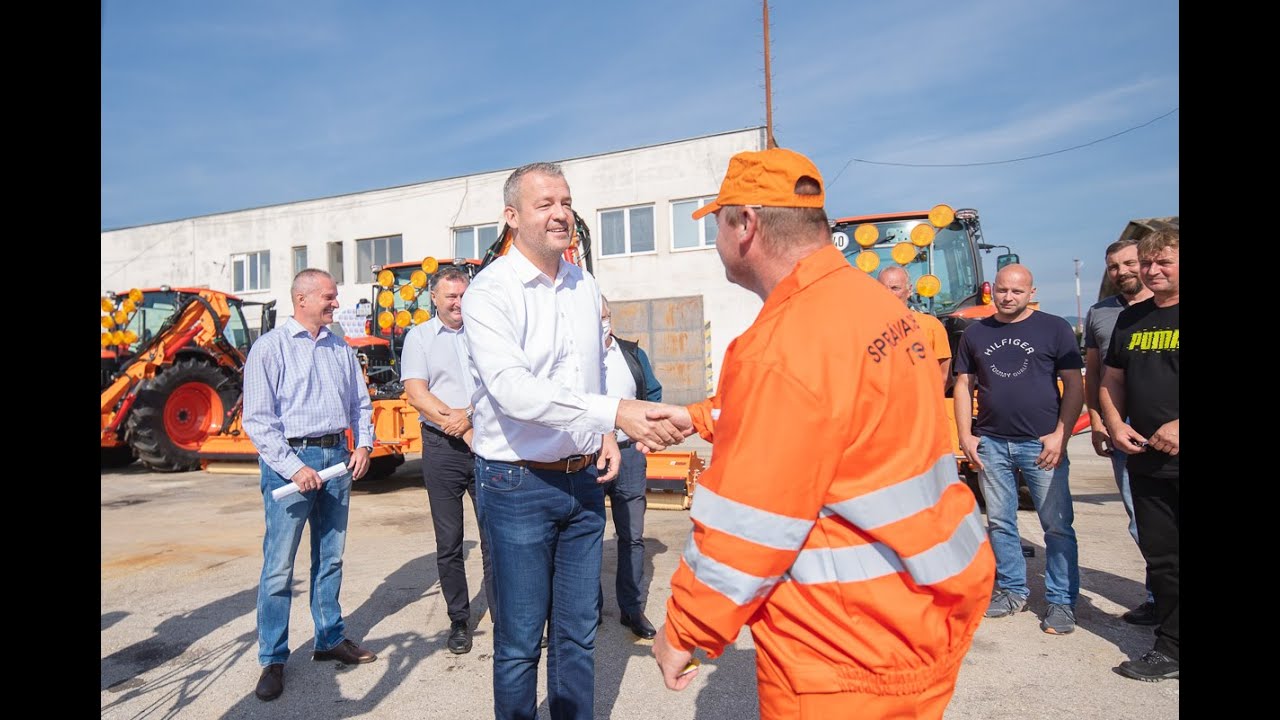 Správa ciest TSK je vyzbrojená novou technikou
