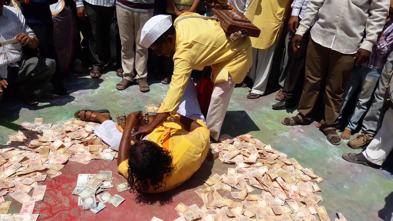 ताशा सम्राट बापू शिंदे ढवळगांवकर (श्रीगोंदा)  8380826665