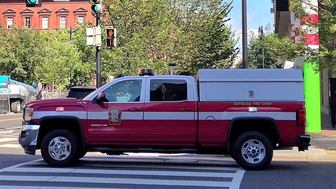 Dcfd Command DCFD Battalion Chief 6 (Reserve) Responding 9-3-2025 - YouTube