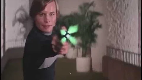 Micheal York & Micheal Anderson on the Guns from Logan's Run