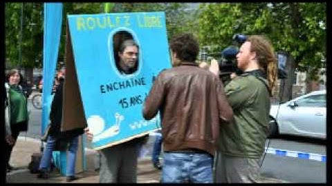 Bloggif_4fd38043520a8.avi