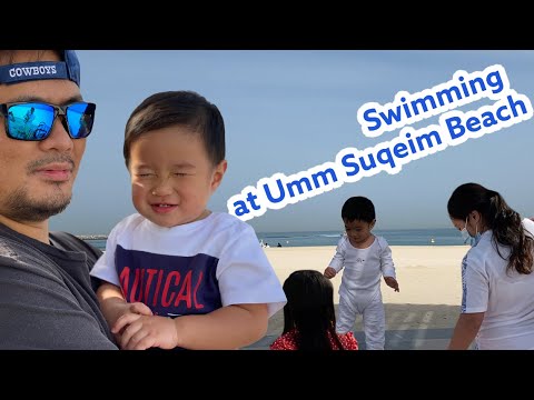 Swimming at Umm Suqeim Beach | Gwenn and Axel