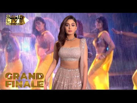 Sana Makbul Sizzling Dance Performance In Grand Finale Of Bigg Boss Ott 3 Everyone Shocked