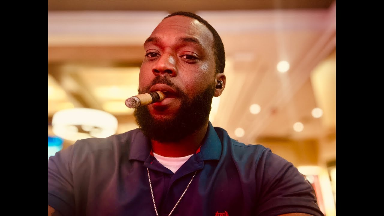 Chocolate Flavored Cigar | Night at the Casino!