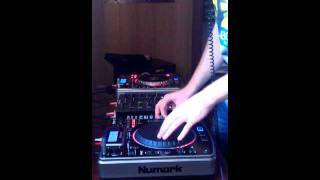 Patrick Noise First TENMINMIX (Tech-House) (2x NDX 800 + Allen & Heath Xone: 22)
