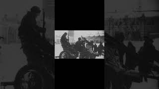 Интересная фотография из освобожденного города Елец