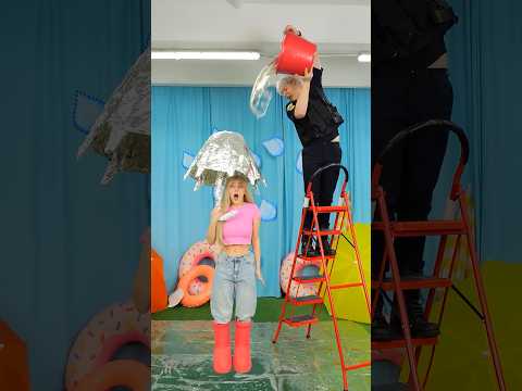 Какой зонт не даст вам промокнуть?