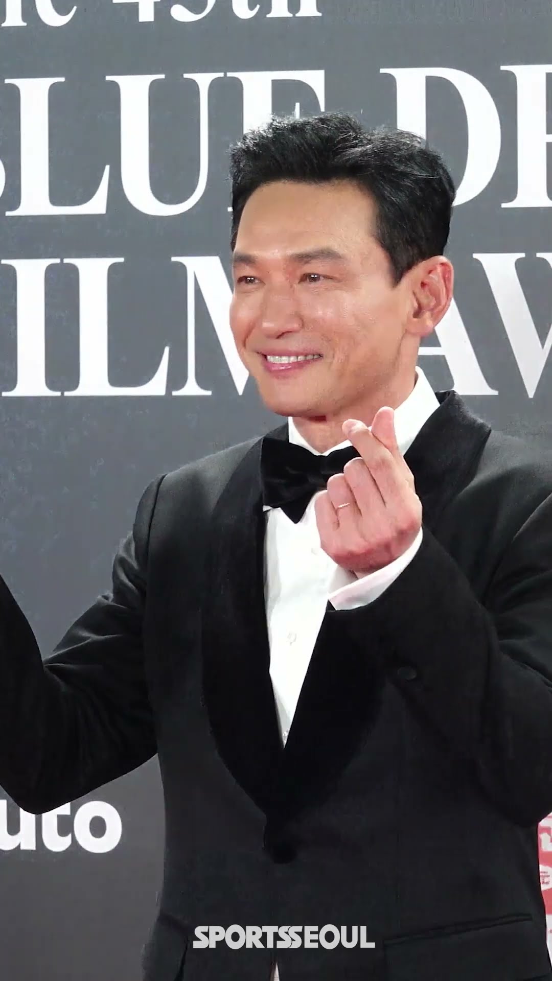 '서울의 봄' 남우주연상 수상한 황정민 #청룡영화상