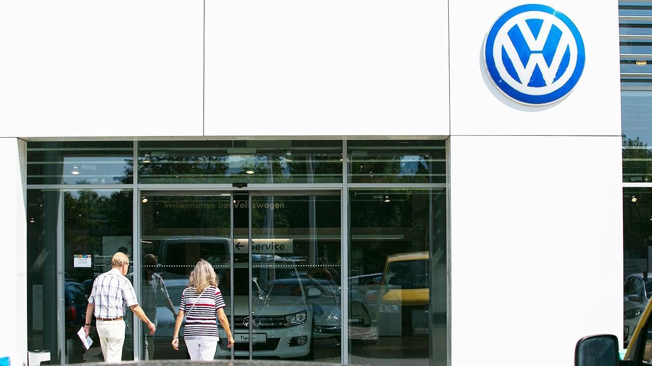 TheStreet: VW Infusion Ensures Navistar’s Survial says Jim Cramer TheStreet: VW Infusion Ensures Navistar’s Survial says Jim Cramer