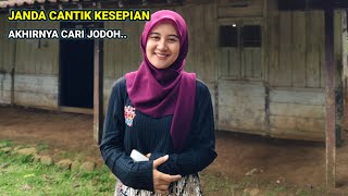 Download Lagu WAJIB NONTON‼️JANDA CANTIK KORBAN NIKAH BEDA USIA TINGGAL SENDIRIAN DI RUMAH TERPENCIL MP3