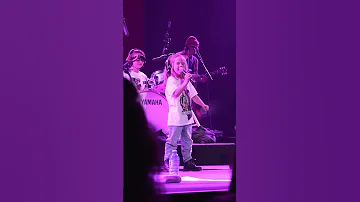 Luminatisuns Played Their First Show For 5 000 People Mystupidheart Walkofftheearth Shorts 