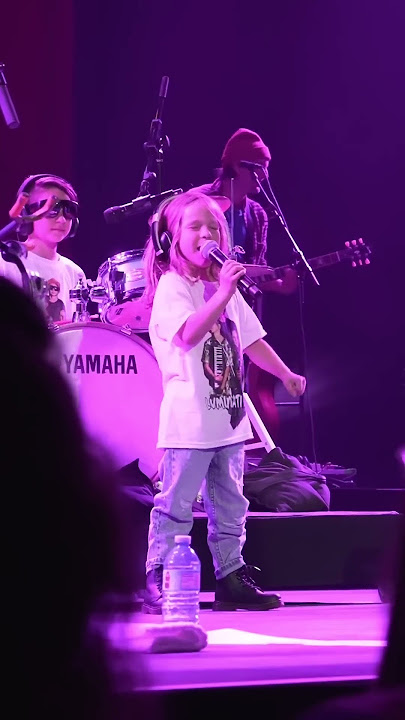 @luminatisuns played their first show for 5,000 people! #mystupidheart #walkofftheearth #shorts