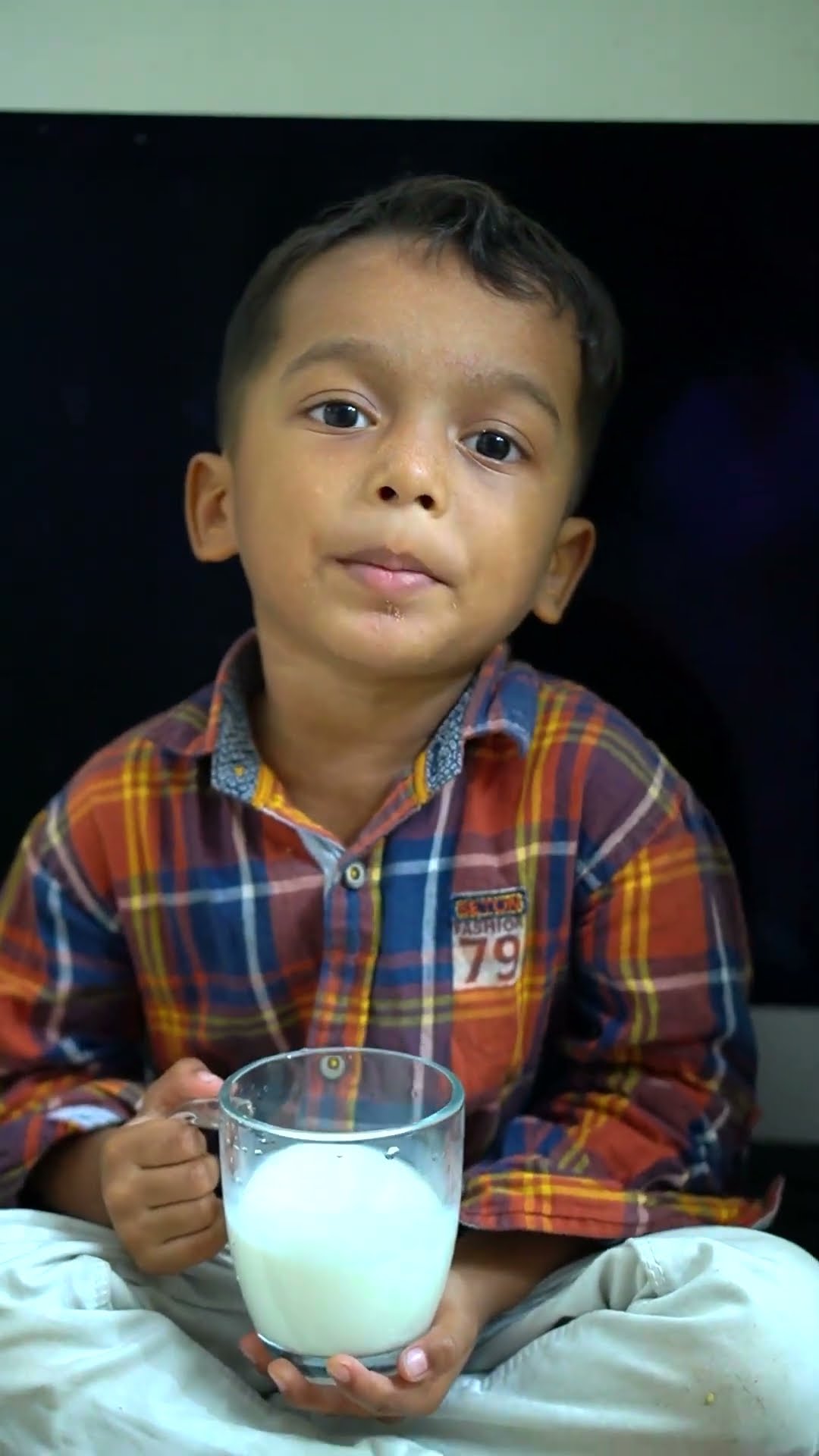 Mamma Pani mai Makki gir gayi ? #shorts #viralvideo #funnyshorts