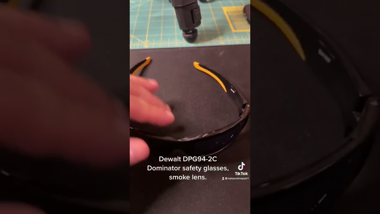 Dewalt DPG94-2C Dominator Safety glasses, smoke lens.