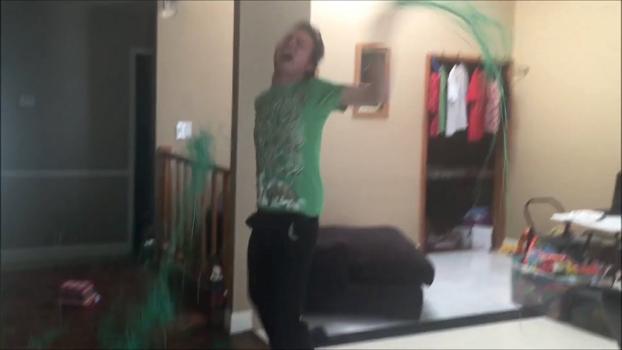 CRAZY BOYFRIEND RAGING EASTER FREAKOUT! - YouTube