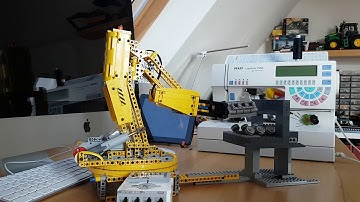 LEGO Mindstorms EV3 Robotic Arm - Prototype