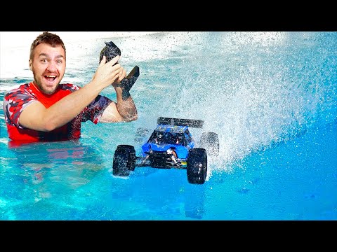 Видео: Вы можете управлять своей машиной по воде?
