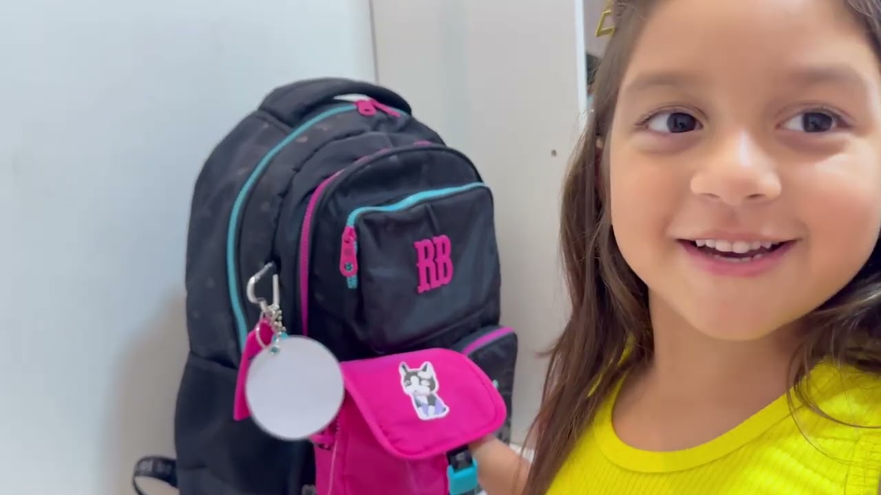 MOCHILA 2026- Rebecca Bonbon @danizinharrodrigues 