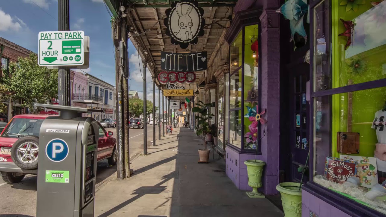 One Minute in the Lower Garden District; A New Orleans Neighborhood