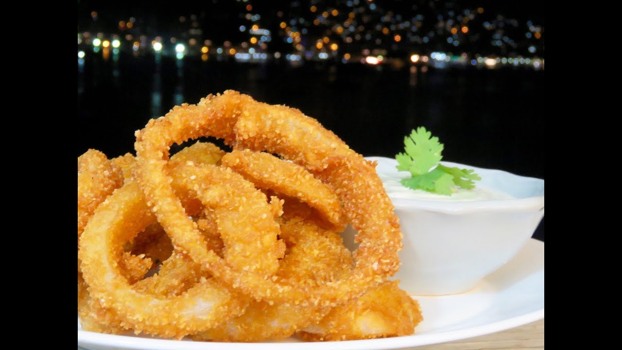 AROS DE CEBOLLA Y DIP DE QUESO CON CHILE